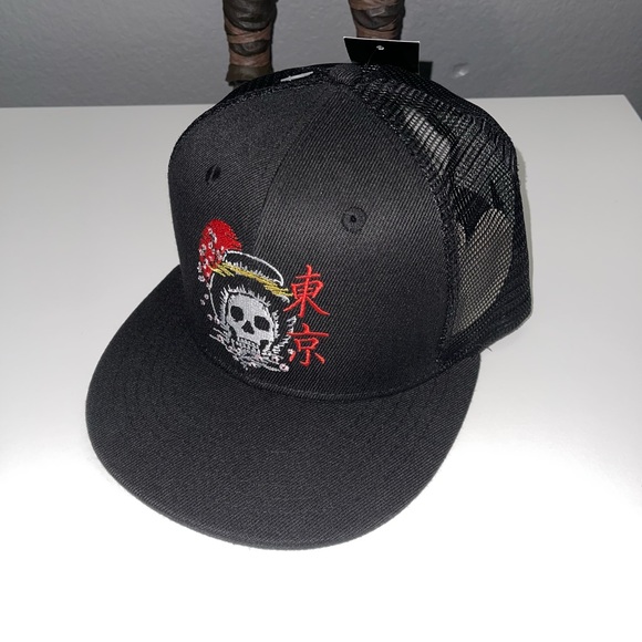 RIOT SOCIETY: TOKYO Geisha Skull Black Mesh Trucker Hat - Picture 7 of 8